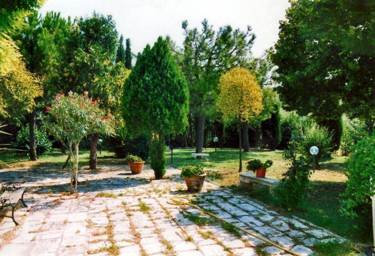 Bed&Breakfast Giardino Agritourist Controguerra Exterior foto