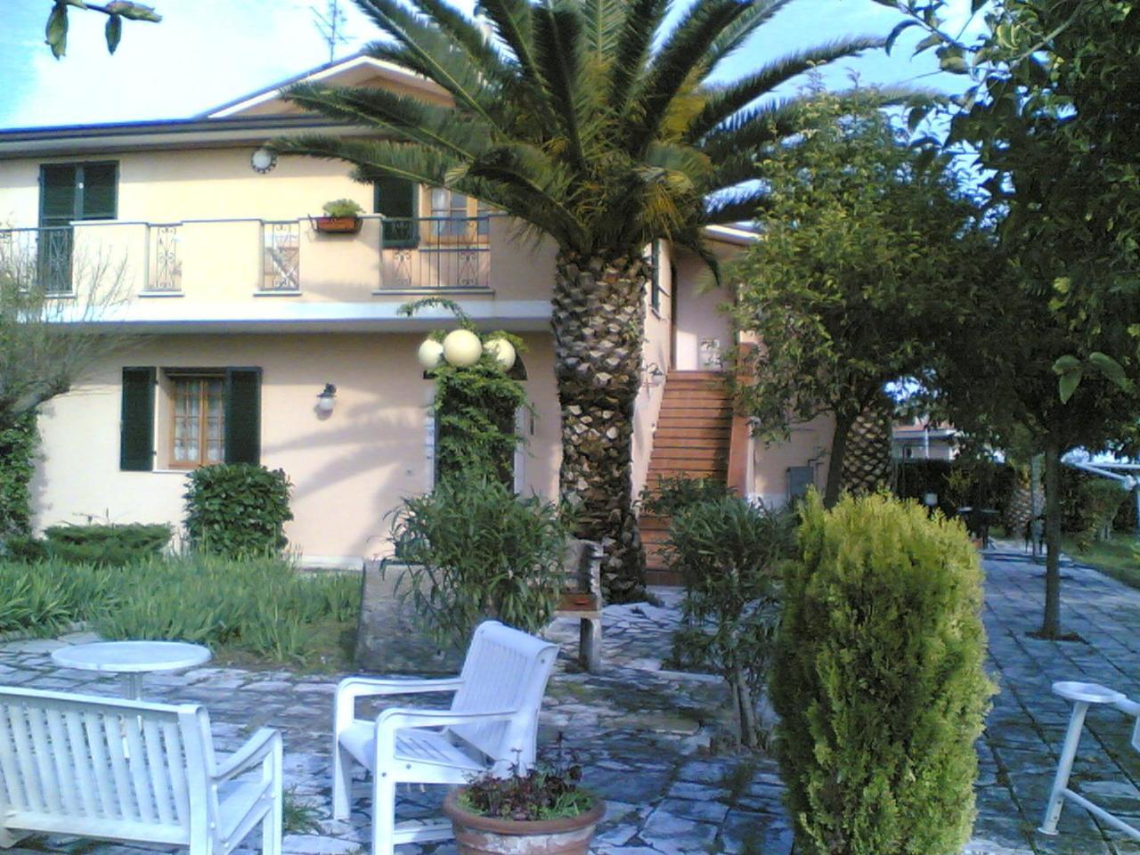 Bed&Breakfast Giardino Agritourist Controguerra Exterior foto