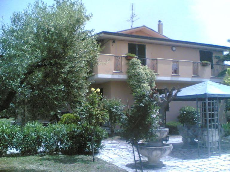 Bed&Breakfast Giardino Agritourist Controguerra Exterior foto